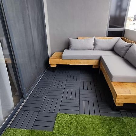 Superbe Appartement Avec Parking Gratuit Et Garde Dakar Exterior foto